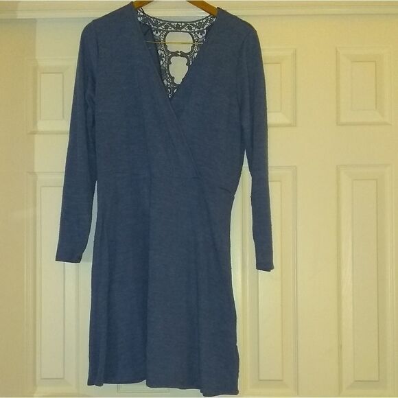Candie's Dresses & Skirts - ⬇️⬇️⬇️Candie's Faux Wrap Sweater Dress